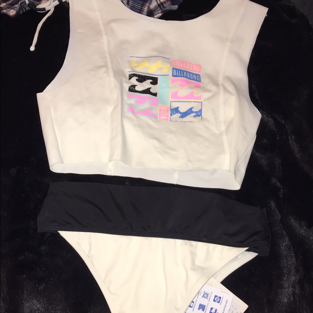 NWT billabong bikini